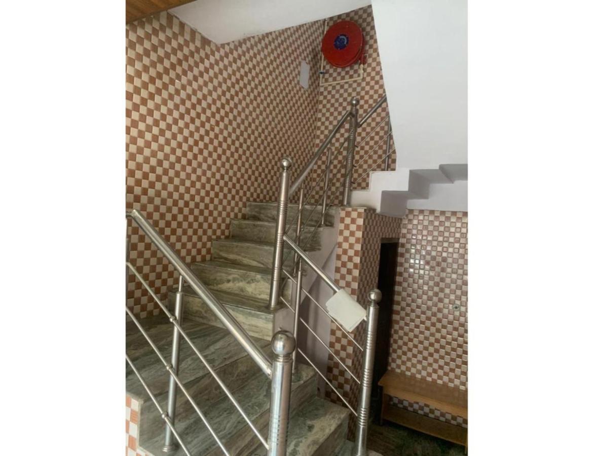 Shivam Hotel, Gorakhpur Eksteriør bilde